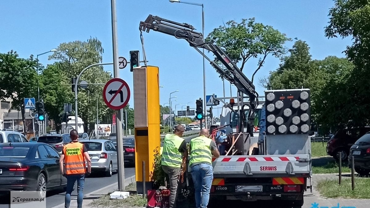 Główny Inspektorat Transportu Drogowego zamontował fotoradary w nowych punktach w Poznaniu - na ul. Dąbrowskiego i na ul. Głogowskiej | fot. ZDM