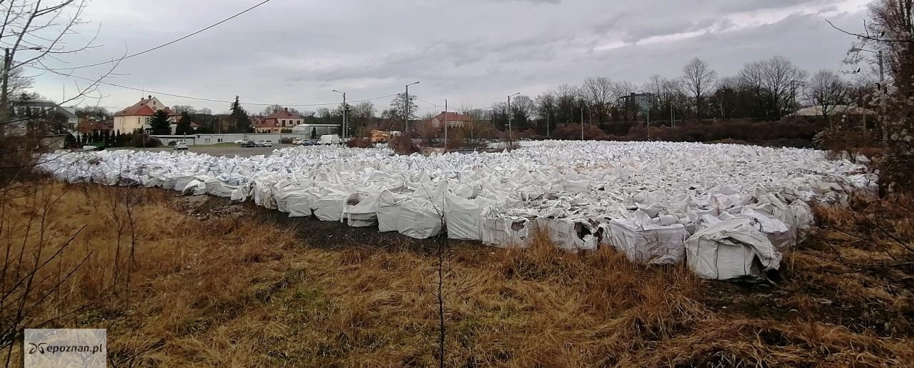 Tu składana jest kostka | fot. Czytelnik