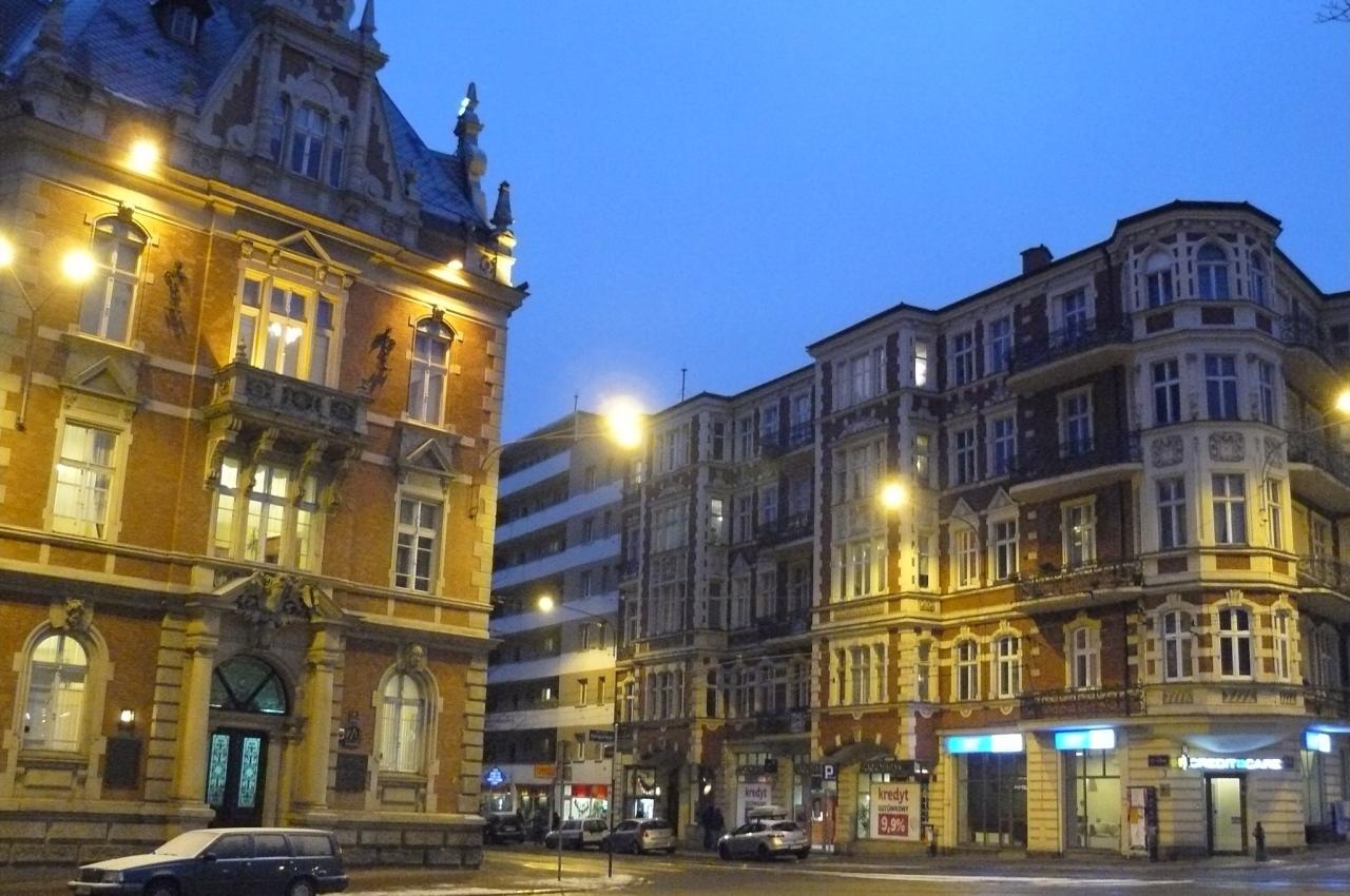 Plac Cyryla Ratajskiego, zdjęcie ilustracyjne | fot. MOs810, Wikipedia