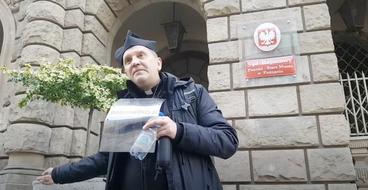 fot. W obronie Mszy Św. P-ń Wroniecka 9. Msza Trydencka / YouTube