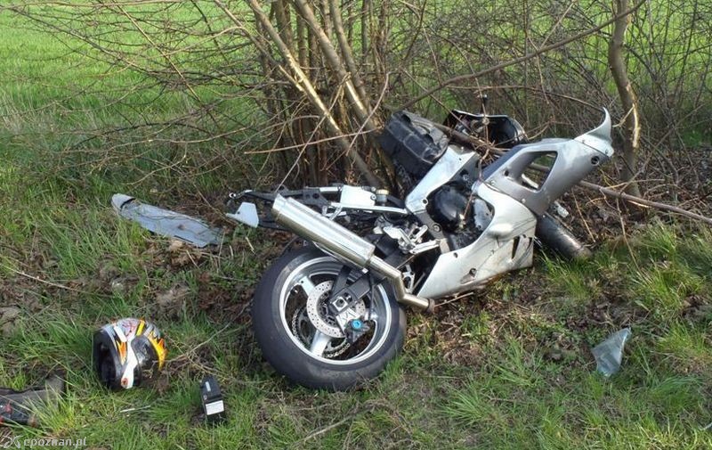 Wypadek w Brzeziu | fot. Straż pożarna w Gostyniu