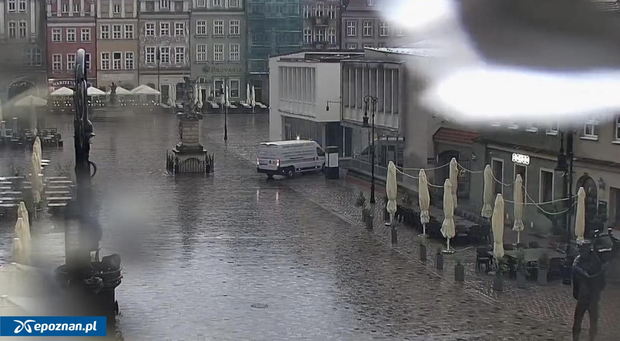fot. stary-rynek webcamera / Jacek Jaśkowiak / FB