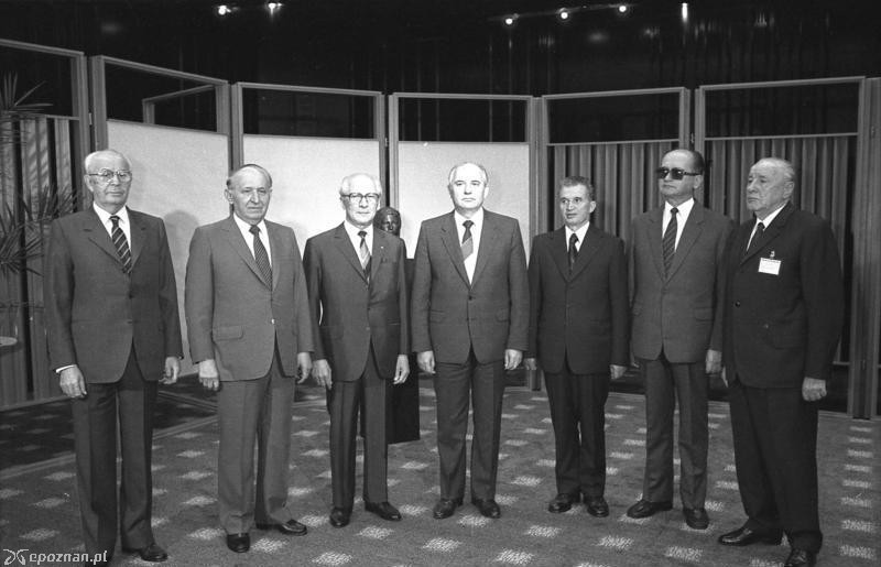 Wojciech Jaruzelski wśród przywódców państw Układu Warszawskiego 1987 | fot. wiki