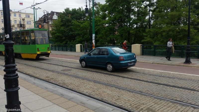 Auto-tramwaj na moście Teatralnym | fot. Patryk