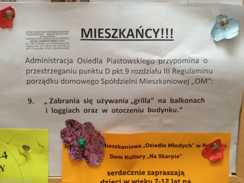 Informacja o zakazie grillowania na os. Piastowskim | fot. czytelnik