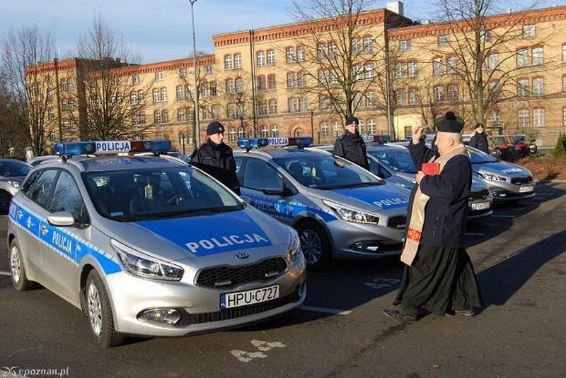 W 2013 roku nowe radiowozy dofinansowały samorządy m.in. Tarnowa Podgórnego i Dopiewa | fot. Policja - archiwum