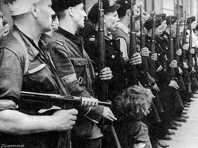 fot. Kronika Fotograficzna Walczącej Warszawy - Wikipedia