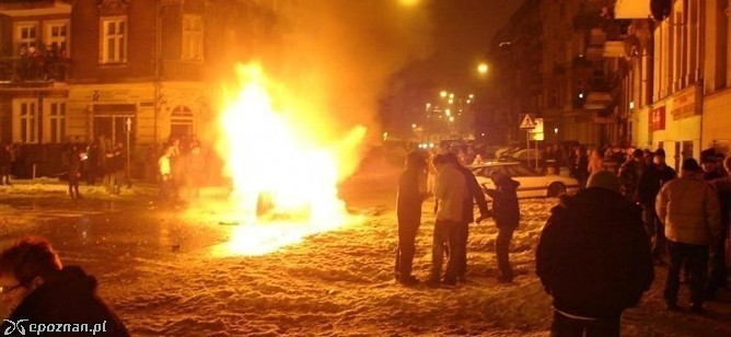 Jeden z „niebezpiecznych Sylwestrów” na Małeckiego | fot. Tomek G., archiwum