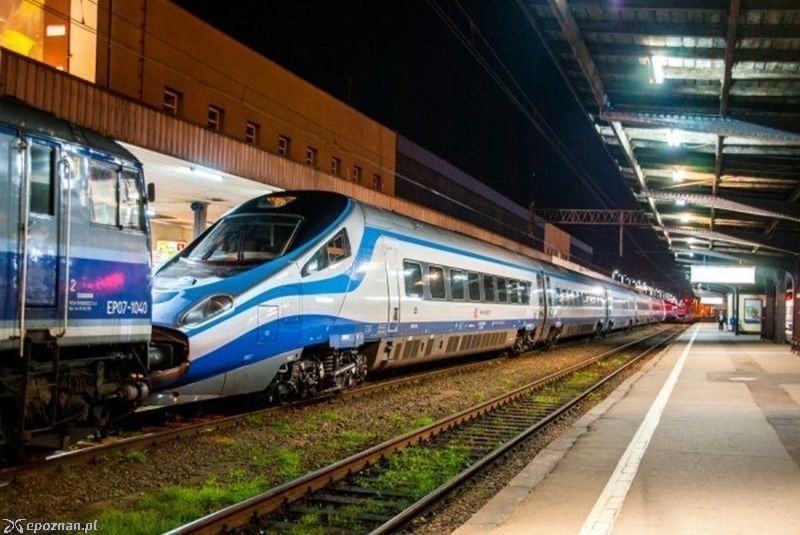 Pendolino w trakcie transportu przez Poznań | fot. Konrad Czapracki