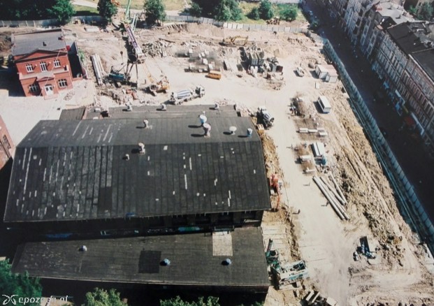 12 czerwca 2002 - trwają już prace ziemne | fot. Stary Browar