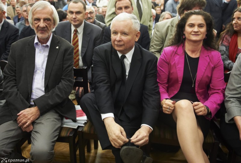 Posłanka Arciszewska-Mielewczyk w towarzystwie Jarosława Kaczyńskiego fot. PAP/Adam Warżawa