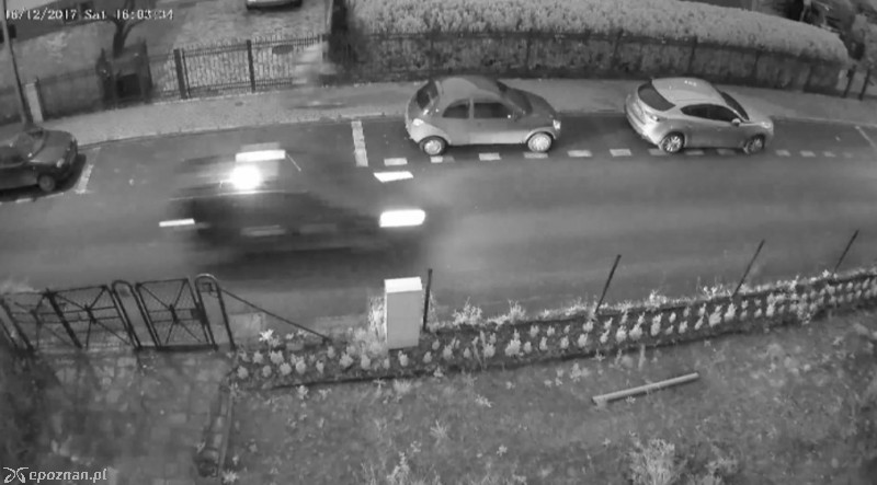 Wraca już z włączonymi sygnałami świetlnymi | fot. czytelniczka