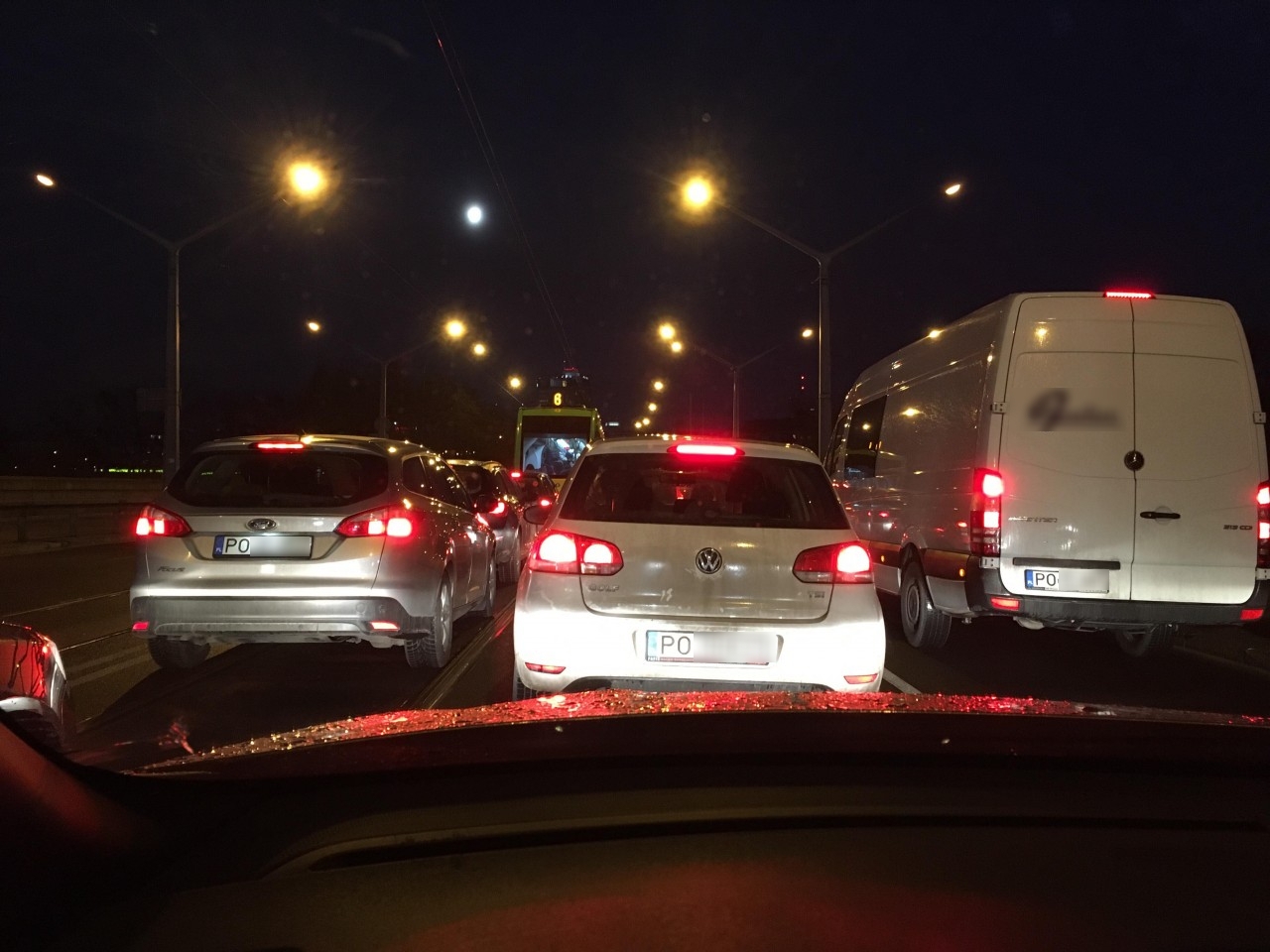 Środowy poranek na moście Królowej Jadwigi | fot. Marcin