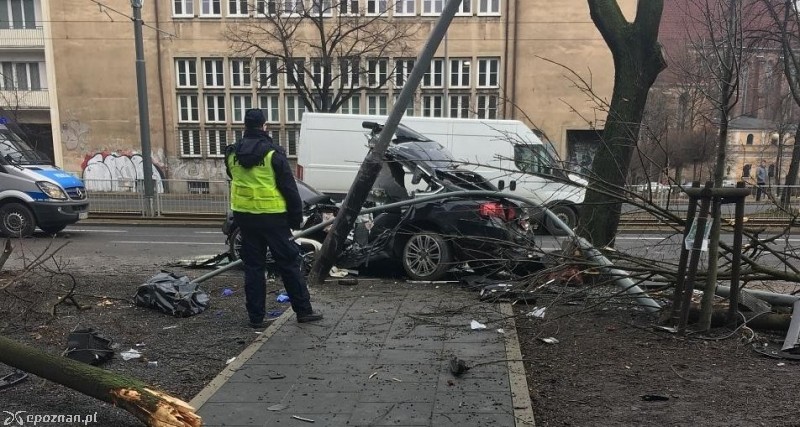 Poranny wypadek na ul. Królowej Jadwigi | fot. Joanna