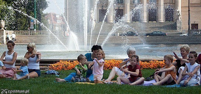 Zajęcia z jogi w wakacje 2012 roku | fot. Elżbieta Skowron