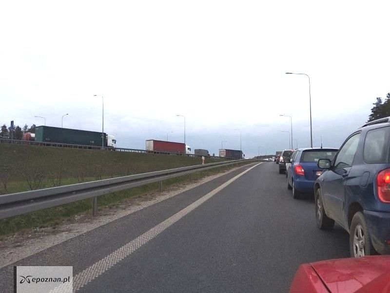 Korek na zjeździe z trasy S11 | fot. Gehern77