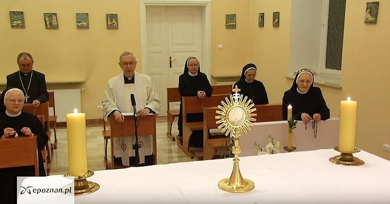 fot. Różaniec z Arcybiskupem / YT / Screen