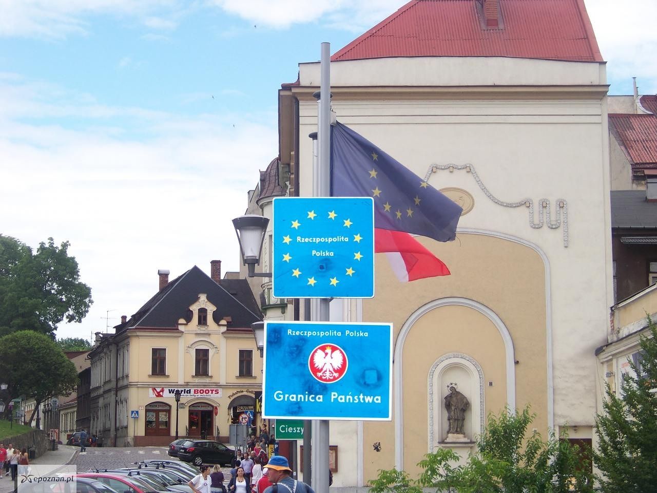 Przejście w Cieszynie | fot. By Patryk Matyjaszczyk - Praca własna, CC BY-SA 3.0, https://commons.wikimedia.org/w/index.php?curid=19849839