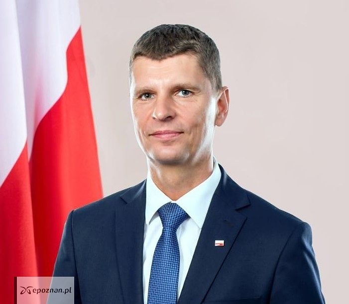 fot. By MEN - https://web.archive.org/web/20200301190611/https://www.gov.pl/web/edukacja/dariusz-piontkowski, CC BY 3.0, https://commons.wikimedia.org/w/index.php?curid=87602139