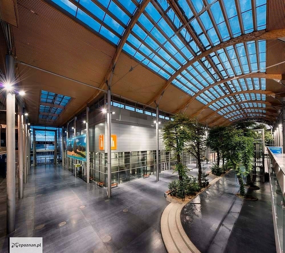 Szpital powstaje w tzw. czteropaku | fot. MTP