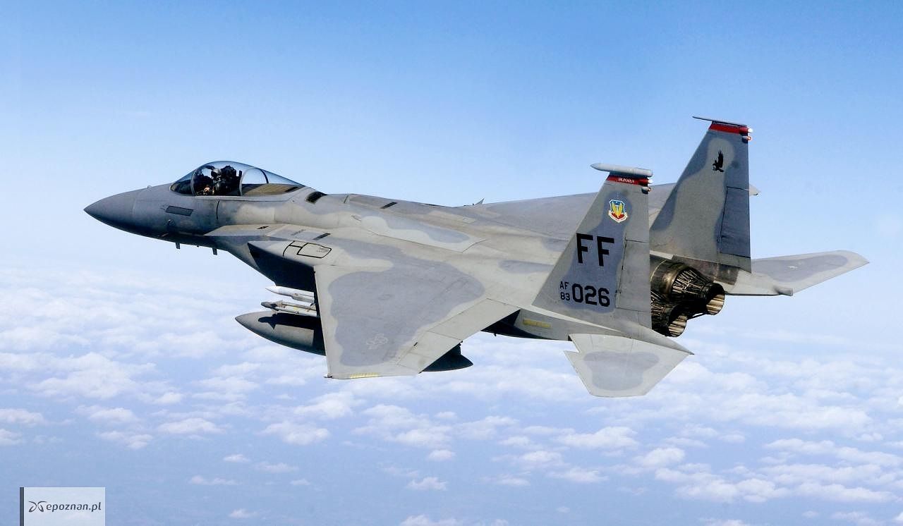 Myśliwiec F-15 | fot. Autorstwa U.S. Air Force photo/Staff Sgt. Samuel Rogers - [1], [2], Domena publiczna, https://commons.wikimedia.org/w/index.php?curid=3068033
