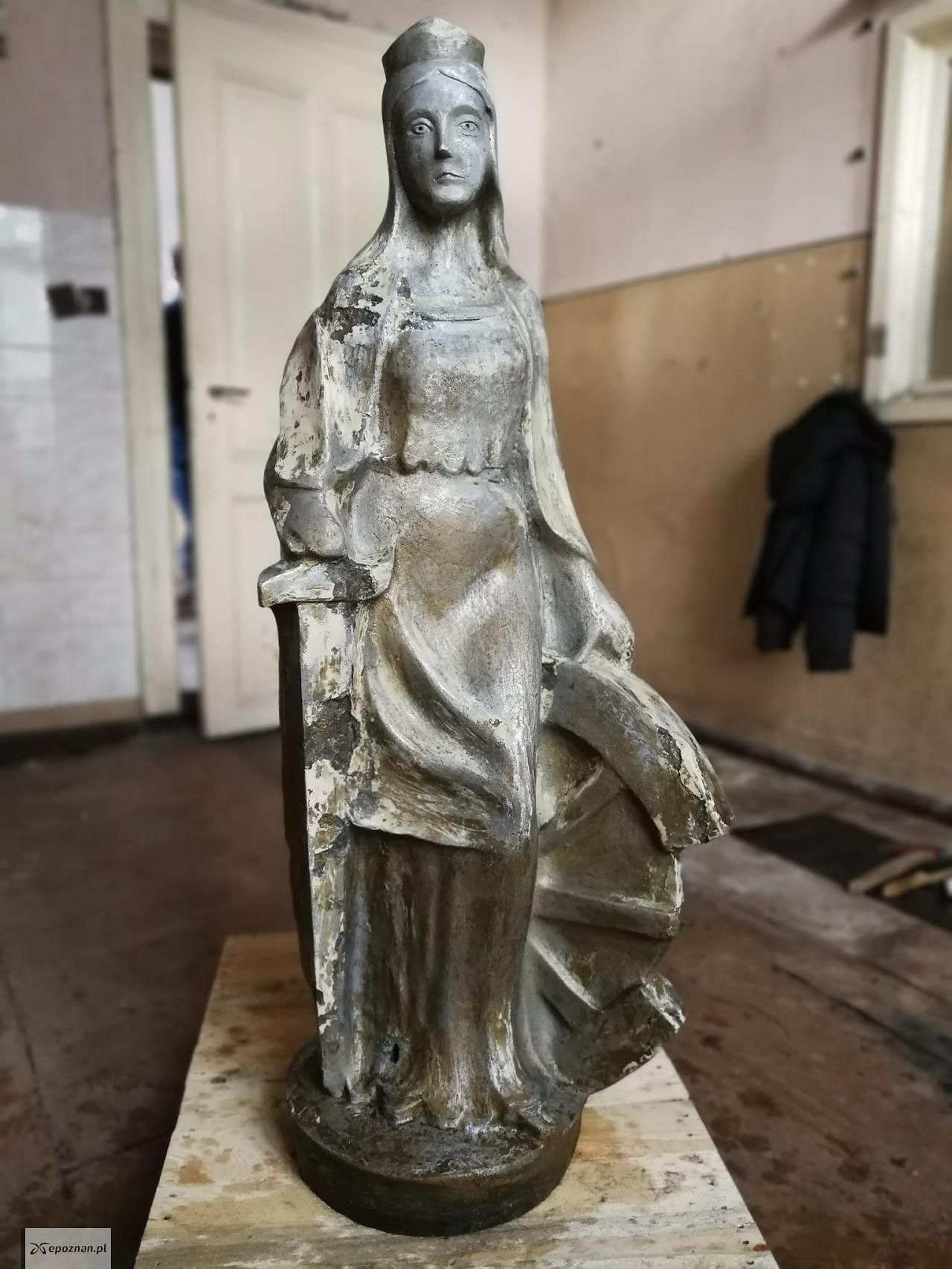 Figura przed nadaniem jej kolorów | fot. Artur Łazowy / FB