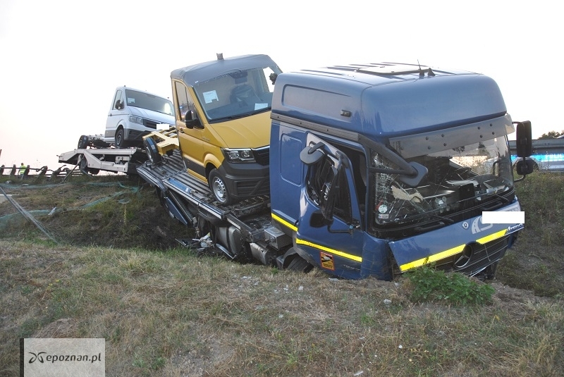 Wypadek na drodze ekspresowej S5 w okolicach Fałkowa. | fot. Komenda Powiatowa Policji w Gnieźnie