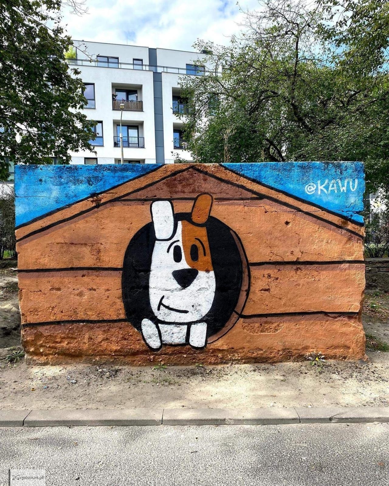 Mural na ścianie schronu w Poznaniu przy ul. Kościelnej. | fot. KAWU